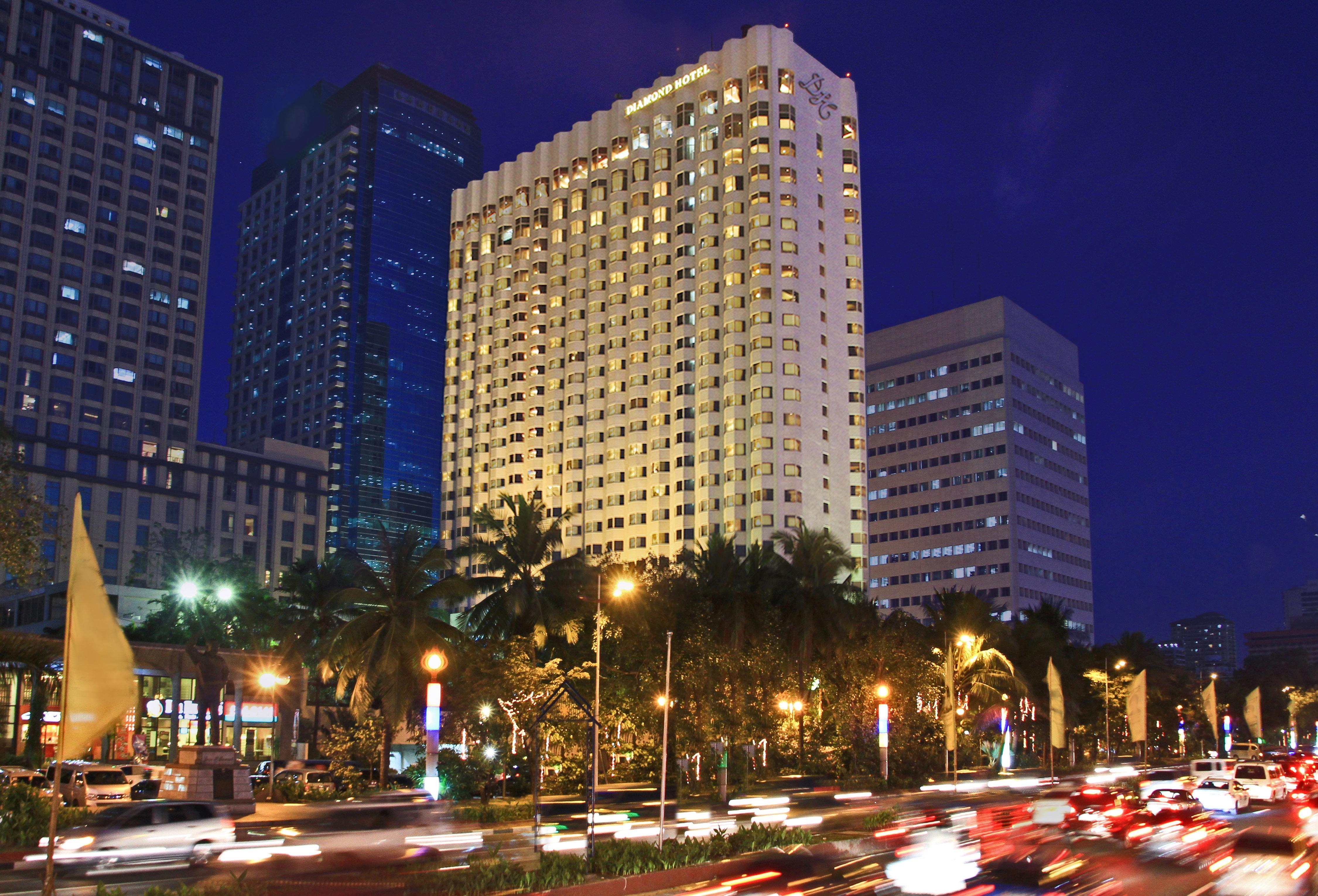 Diamond Hotel Philippines Манила Экстерьер фото